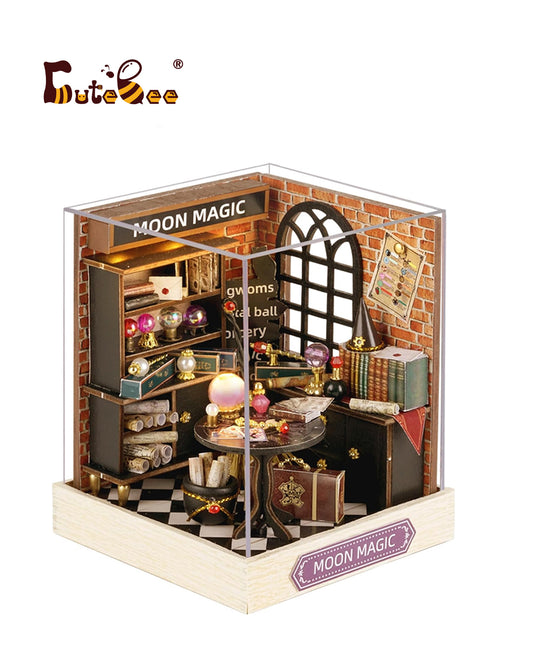 CuteBee DIY House QT-085 Moon Magic – encantadora casa de bricolaje con temática mágica y detalles únicos, ideal para coleccionistas y aficionados a las miniaturas; disponible en figuraschile.com