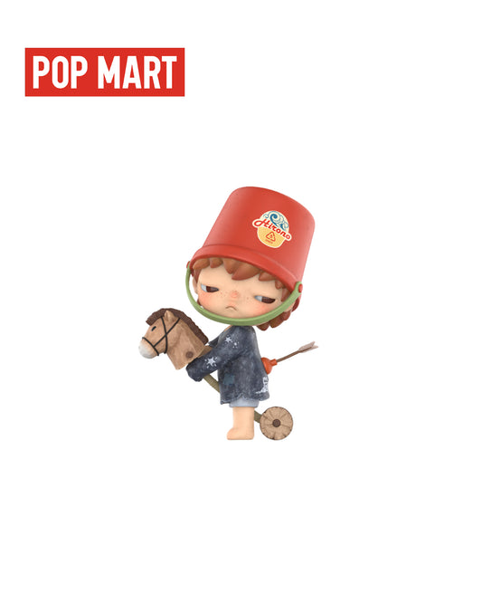 Pop Mart Hirono Echo Series Hiding Behind You, figura coleccionable de diseño artístico ideal para amantes del arte y coleccionistas. Disponible en figuraschile.cl